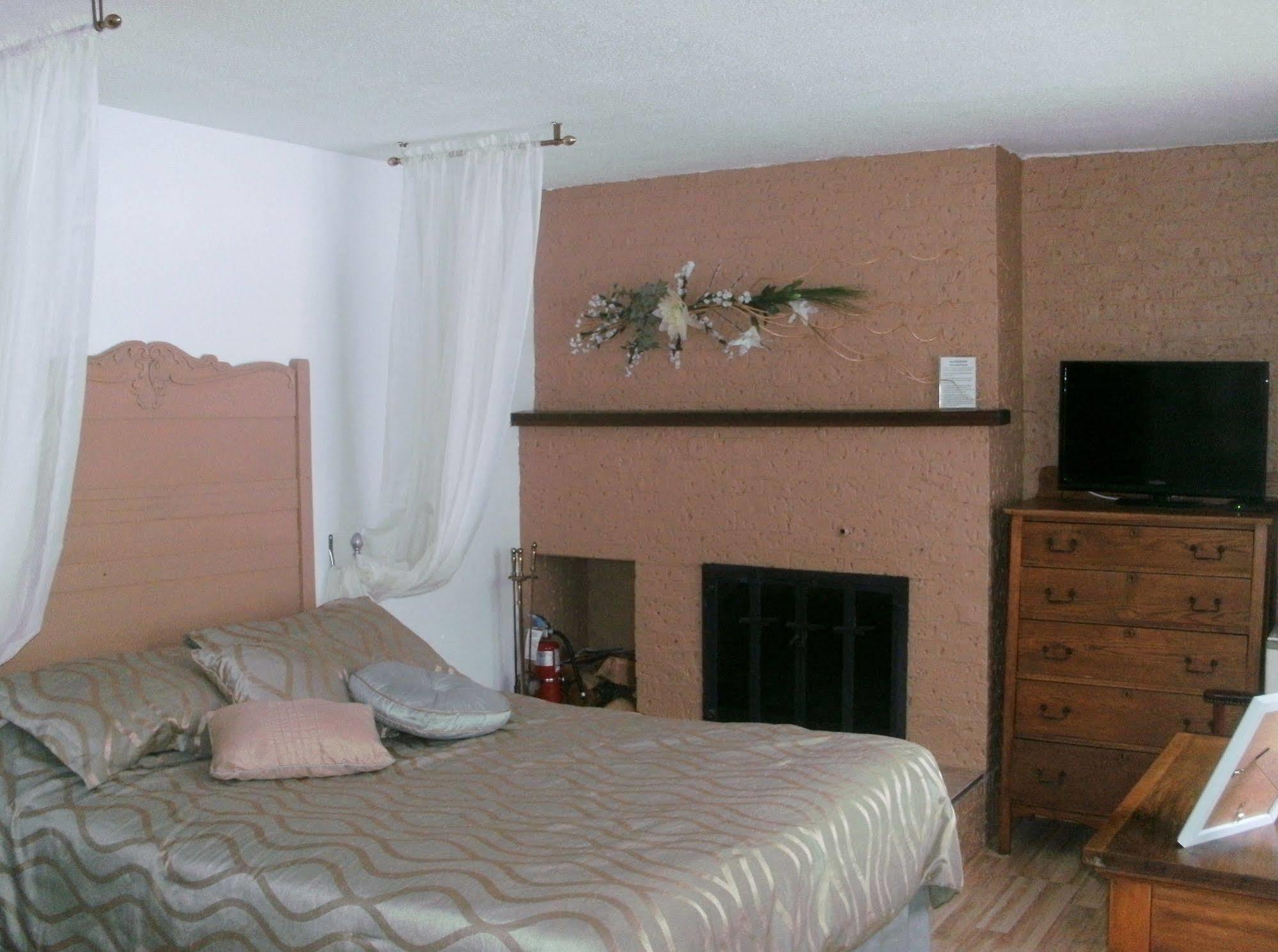 Motel Fleur De Lys Magog Ngoại thất bức ảnh
