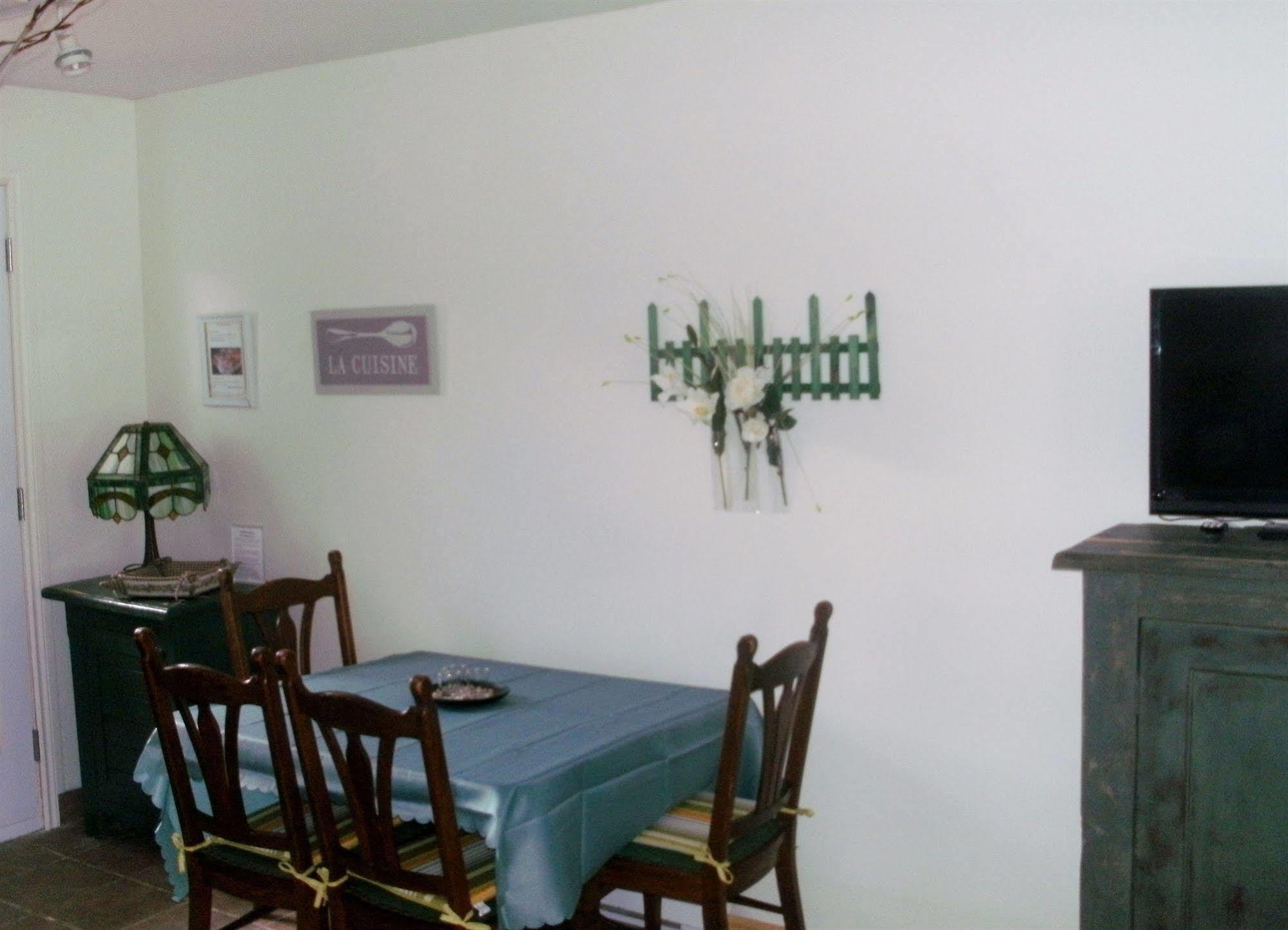 Motel Fleur De Lys Magog Ngoại thất bức ảnh